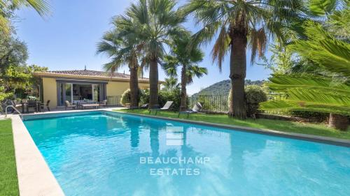 Villa avec deux appartements indépendants et potentiel hôtelier - Grasse