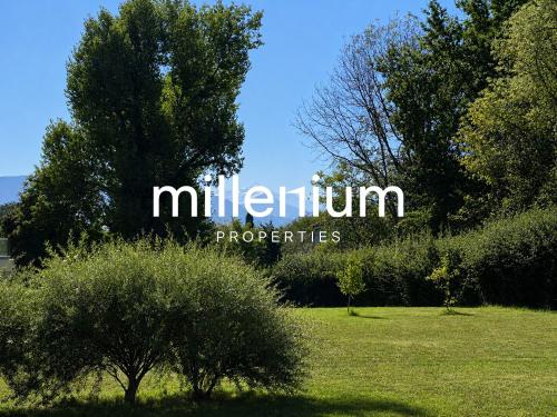 Élégante villa familiale avec jardin dans un cadre privilégié à Mies