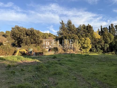 TERRAIN CONSTRUCTIBLE LA ROQUETTE SUR SIAGNE