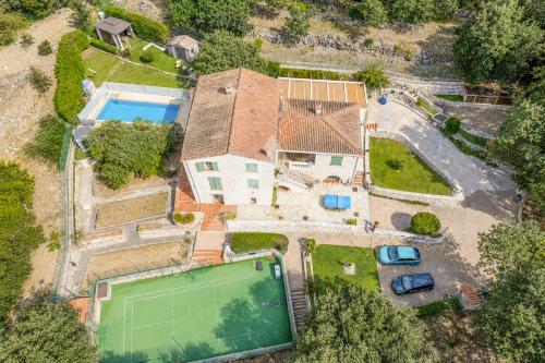 LA TRINITE - VILLA - PISCINE