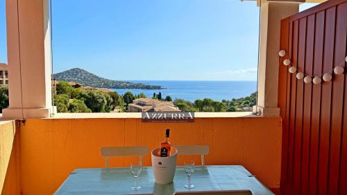 AGAY CAP ESTEREL VILLAGE 3 PIECES DUPLEX VUE MER - PARKING PRIVE - LIBRE DE SUITE