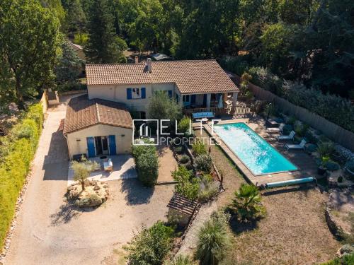 FAYENCE – VILLA 175 M² – TERRAIN 1215M² – PISCINE – DÉPENDANCE (50m2)