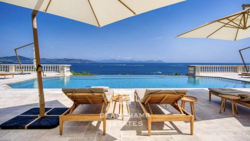 Villa provençale ultra-luxueuse située dans le prestigieux domaine des Parcs de Saint-Tropez