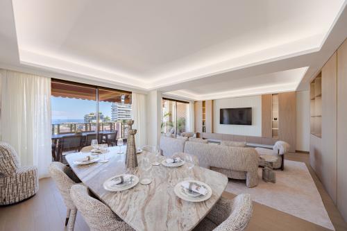 3 PIÈCES RÉNOVÉ AVEC VUE MER/CASINO