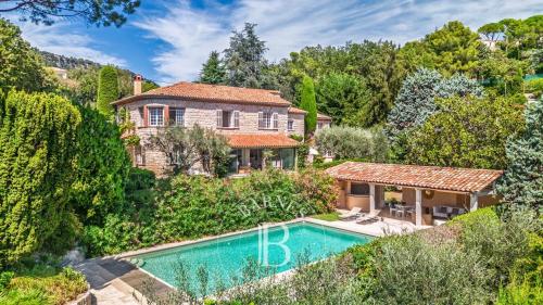 Villa 5 chambres - vue mer - piscine - jardin