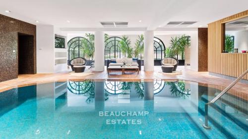 Domaine d'exception de 11 chambres avec piscine - Callian