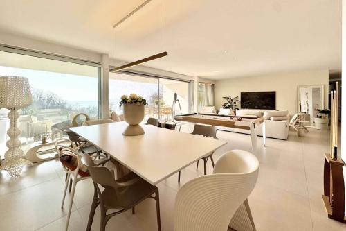 Appartement d’exception avec terrasse panoramique et vue sur le lac